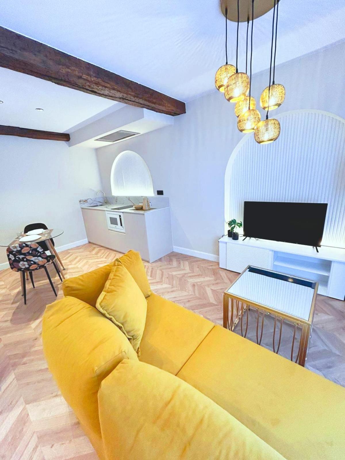 Lemon Suites Santander Quarto foto